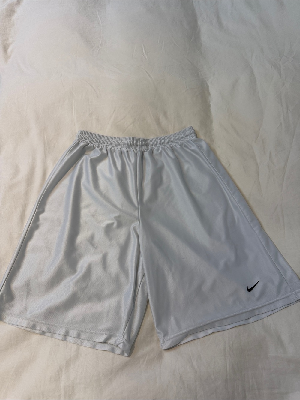 Nike Men’s White Athletic Basketball Shorts with Black Swoosh